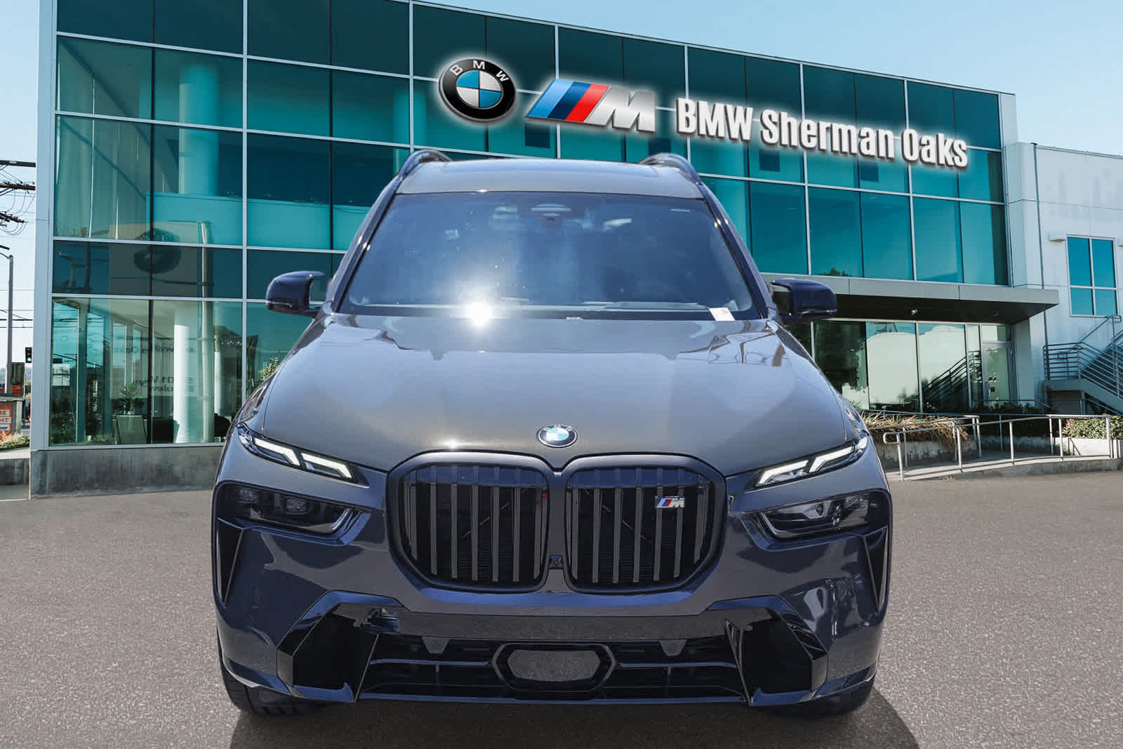 2025 BMW X7 M60i 2