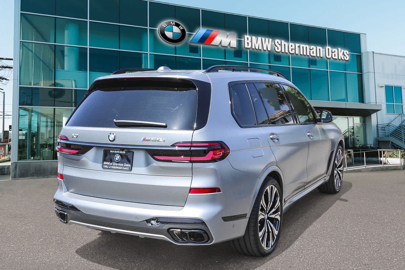 2025 BMW X7 M60i 4