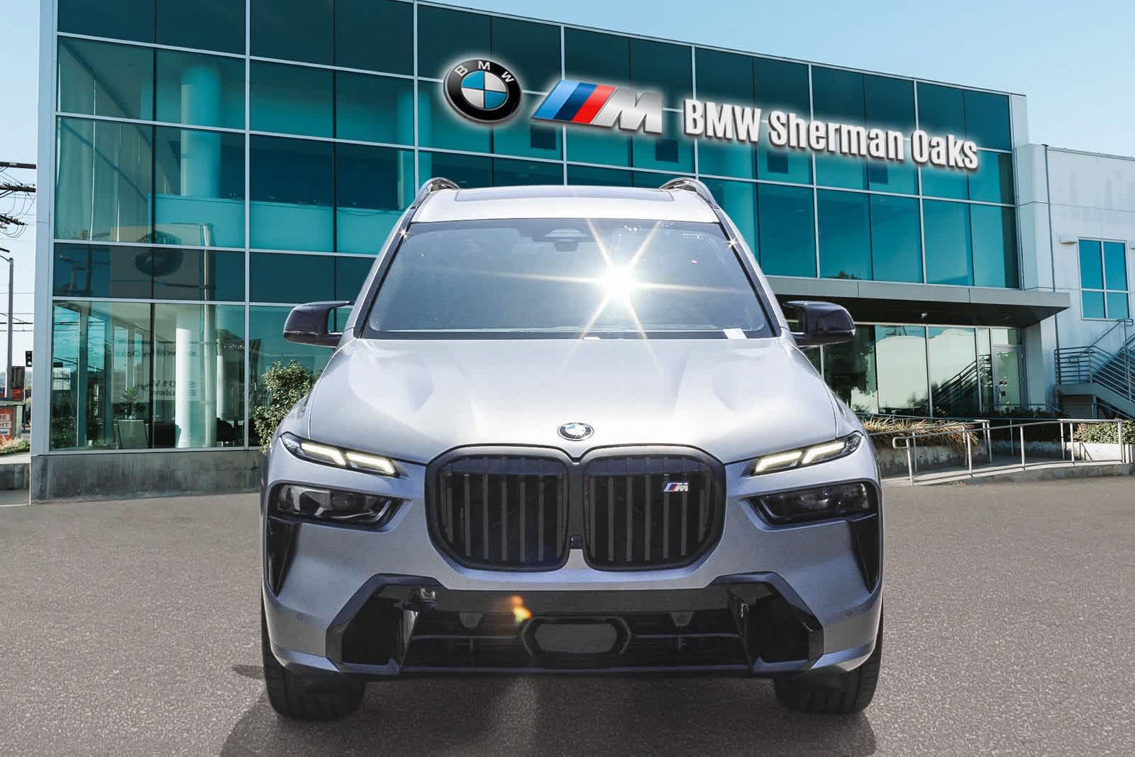 2025 BMW X7 M60i 2