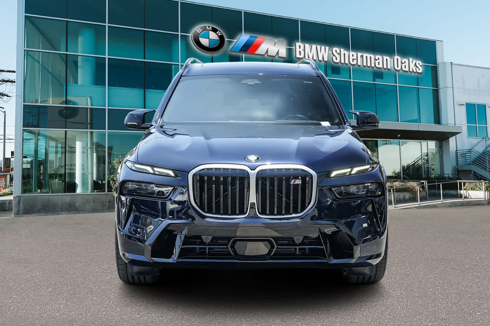 2025 BMW X7 M60i 2