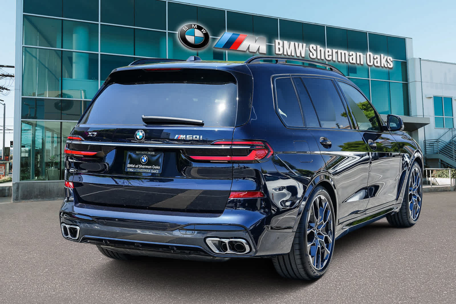 2025 BMW X7 M60i 4