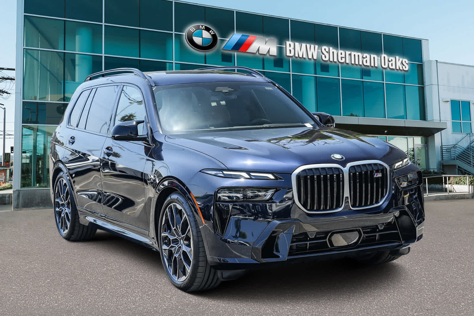 2025 BMW X7 M60i 3