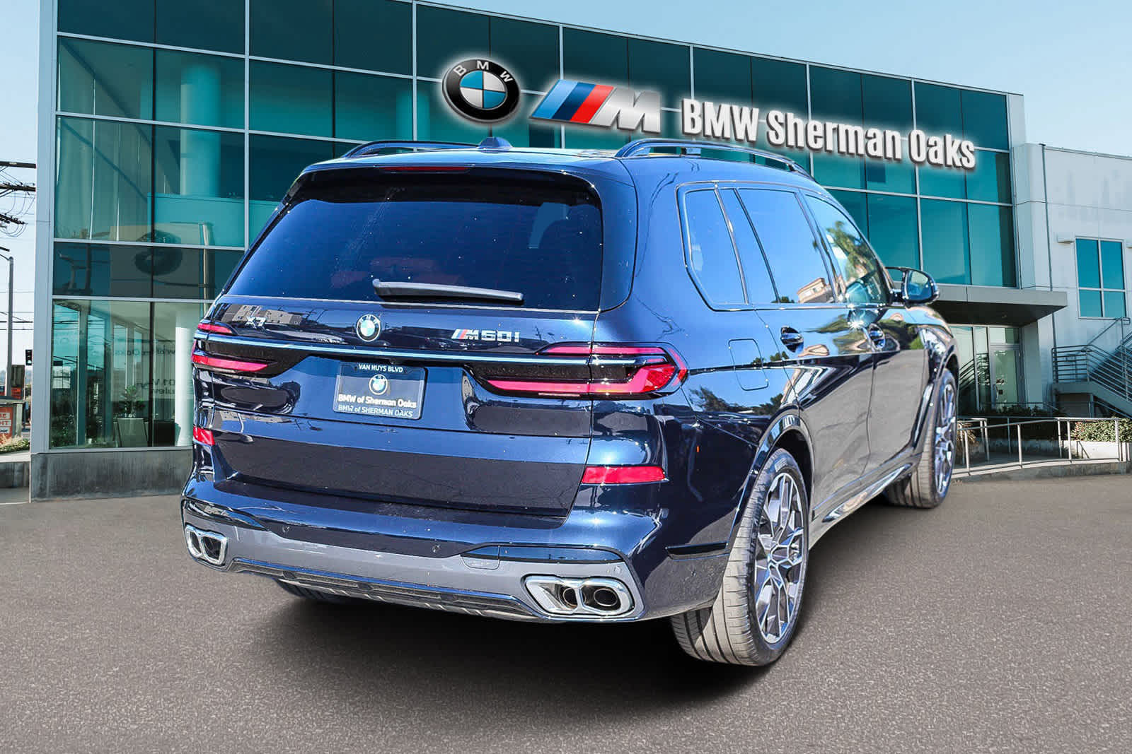 2025 BMW X7 M60i 4