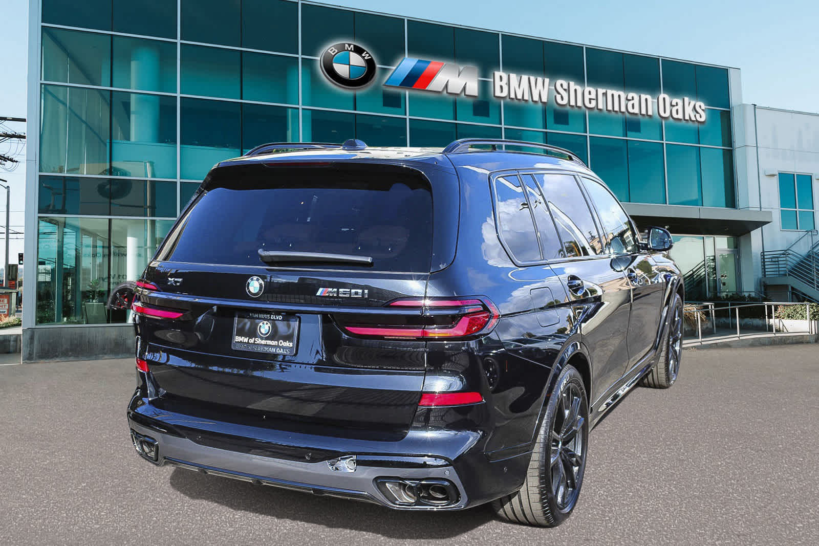 2025 BMW X7 M60i 4