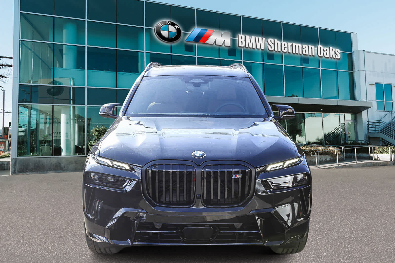 2025 BMW X7 M60i 2