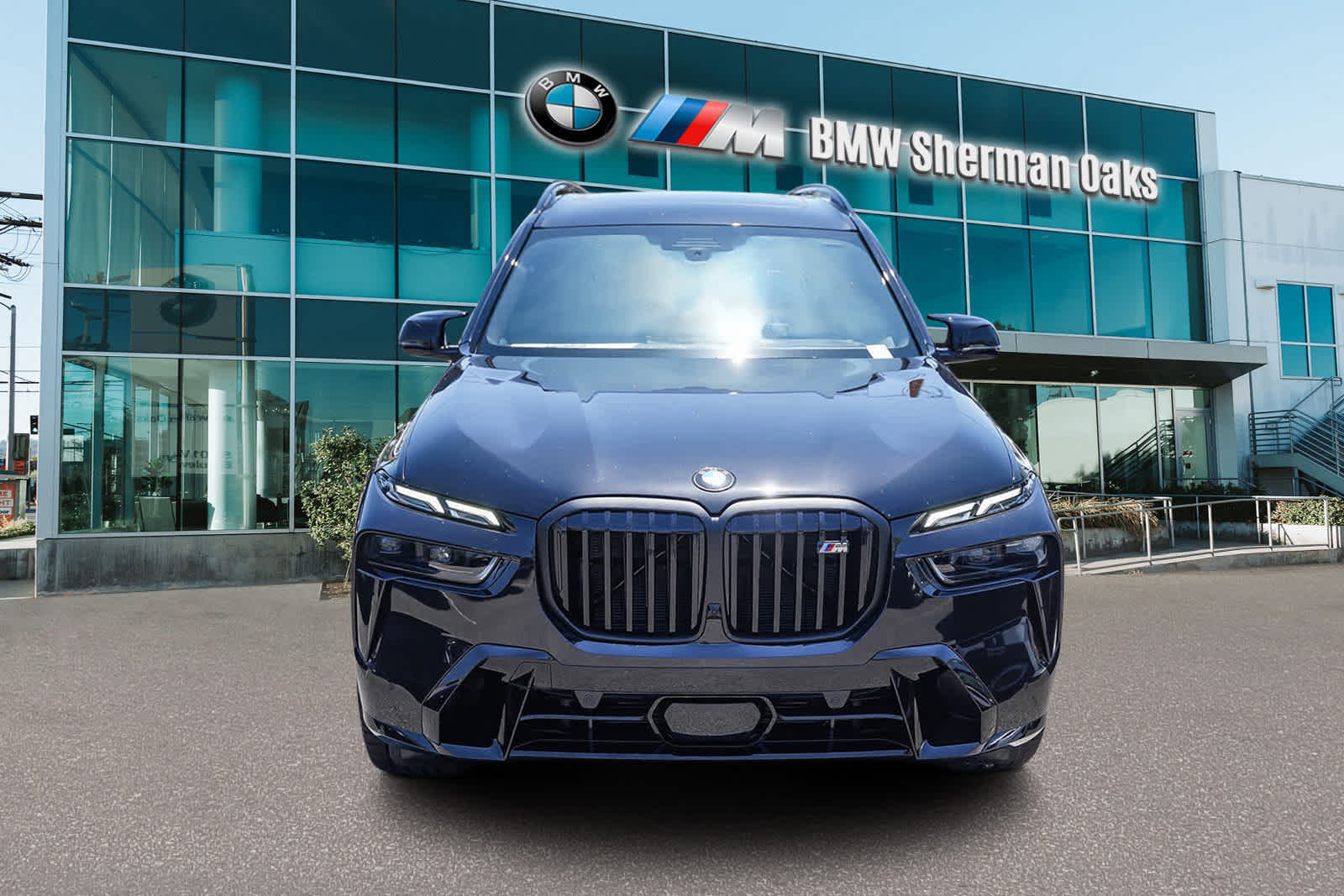 2025 BMW X7 M60i 2