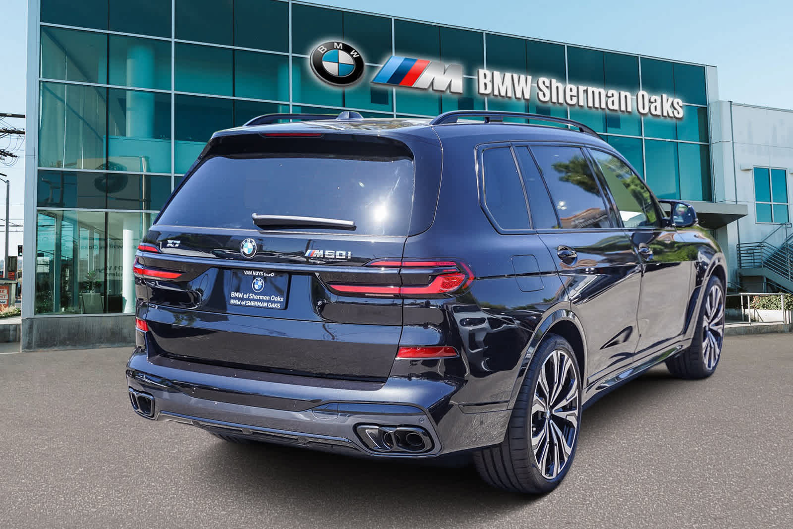 2025 BMW X7 M60i 4