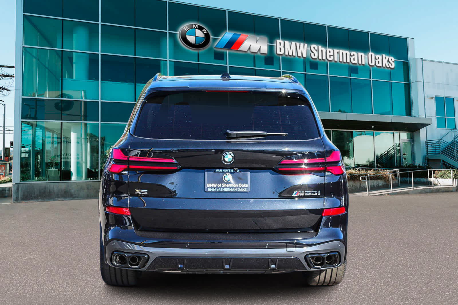 2025 BMW X5 M60i 5