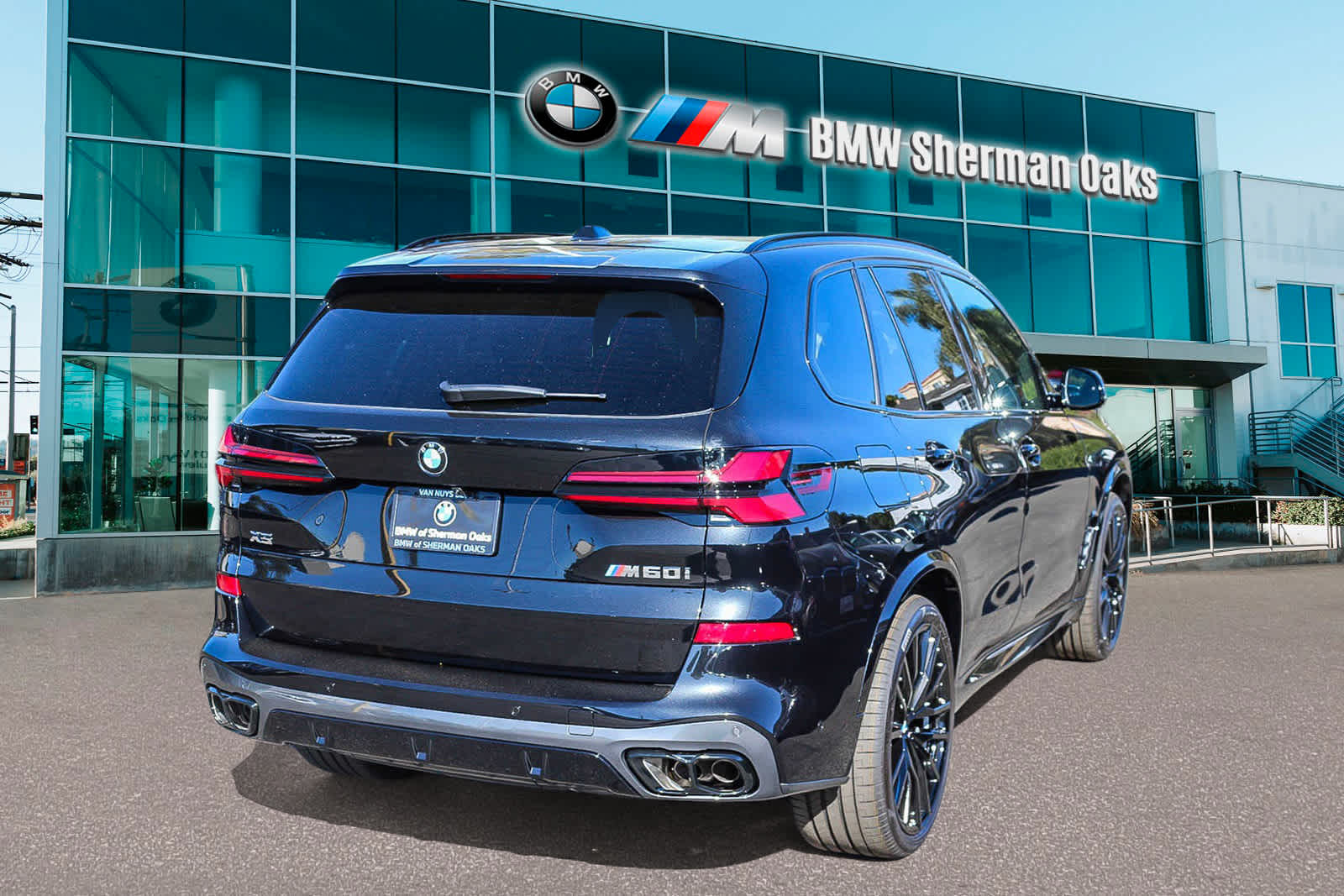 2025 BMW X5 M60i 4