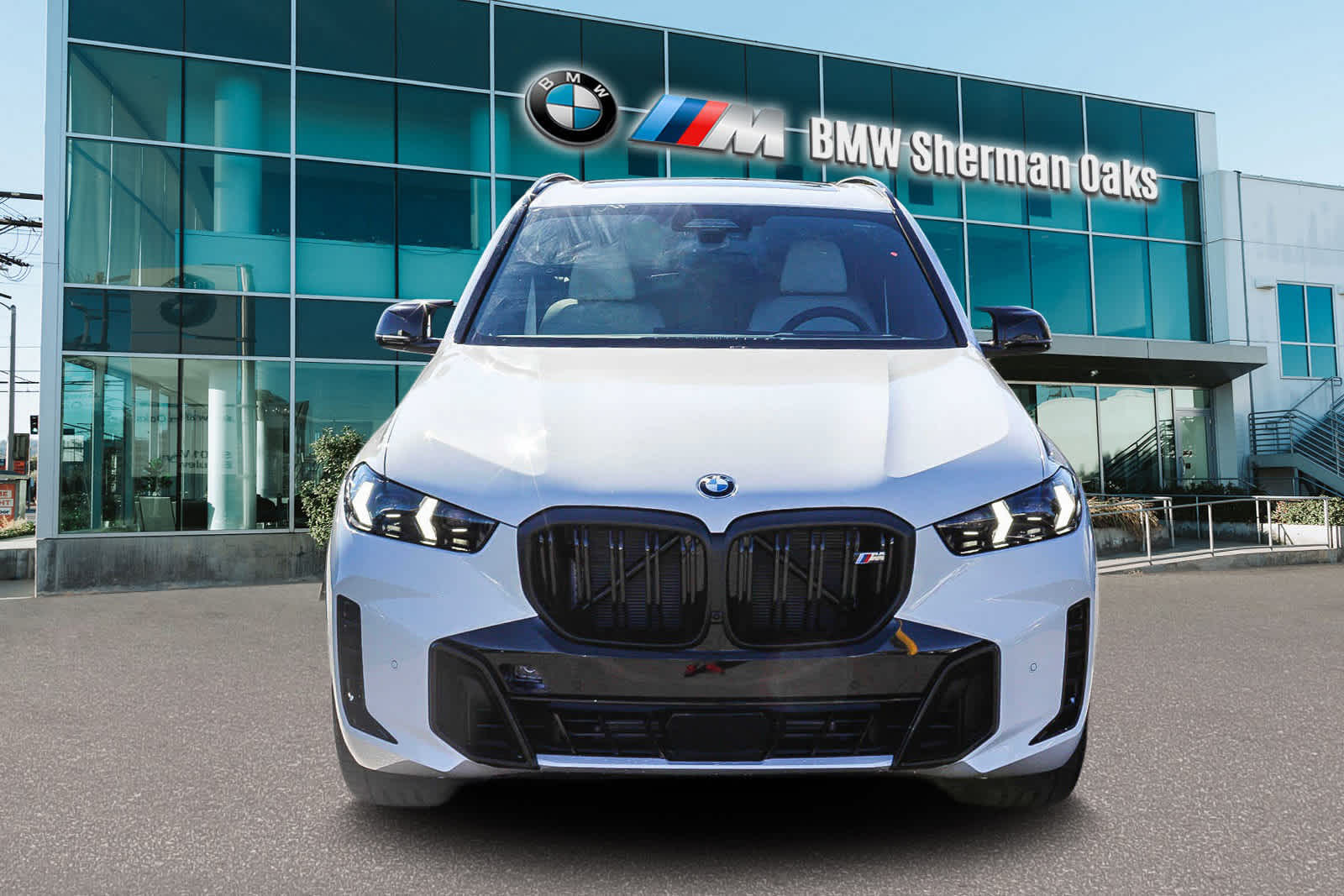 2025 BMW X5 M60i 2