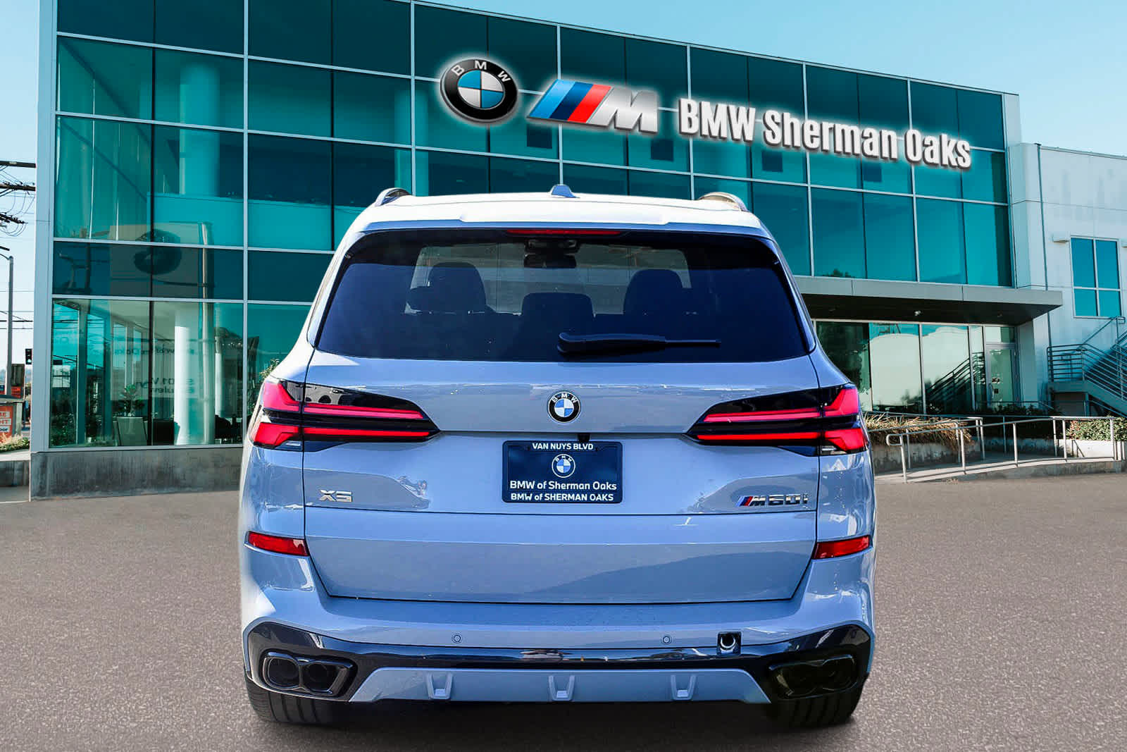 2025 BMW X5 M60i 5