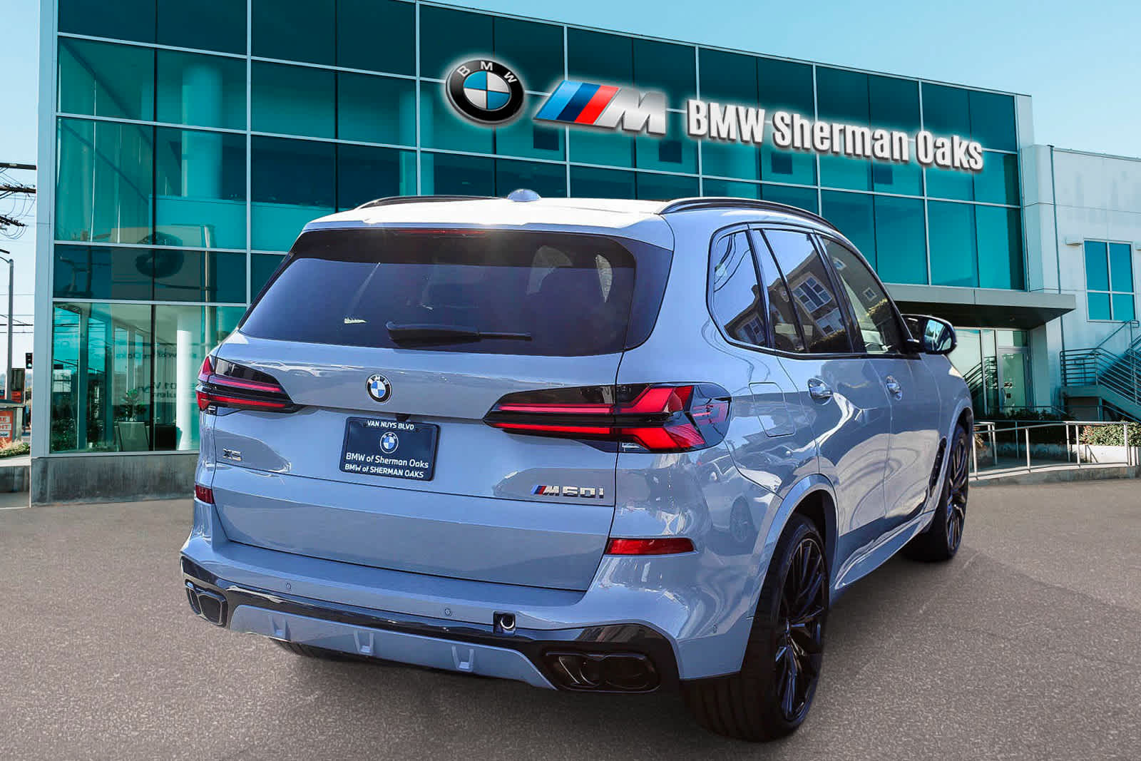 2025 BMW X5 M60i 4