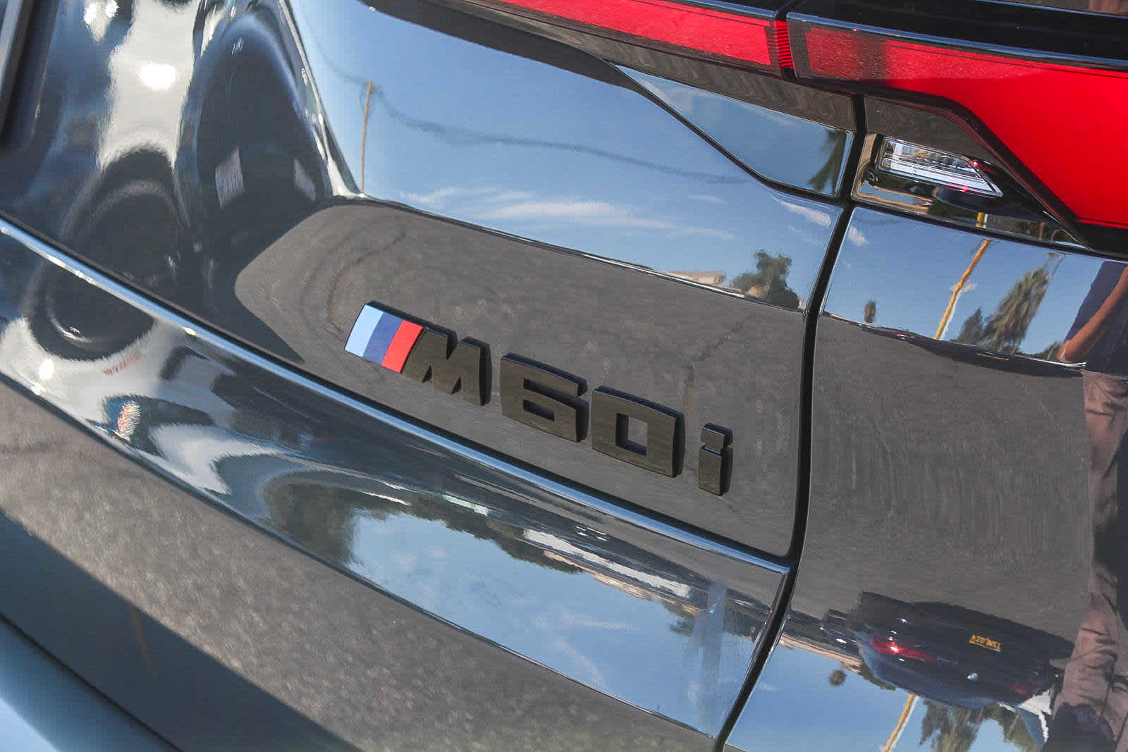 2025 BMW X5 M60i 27