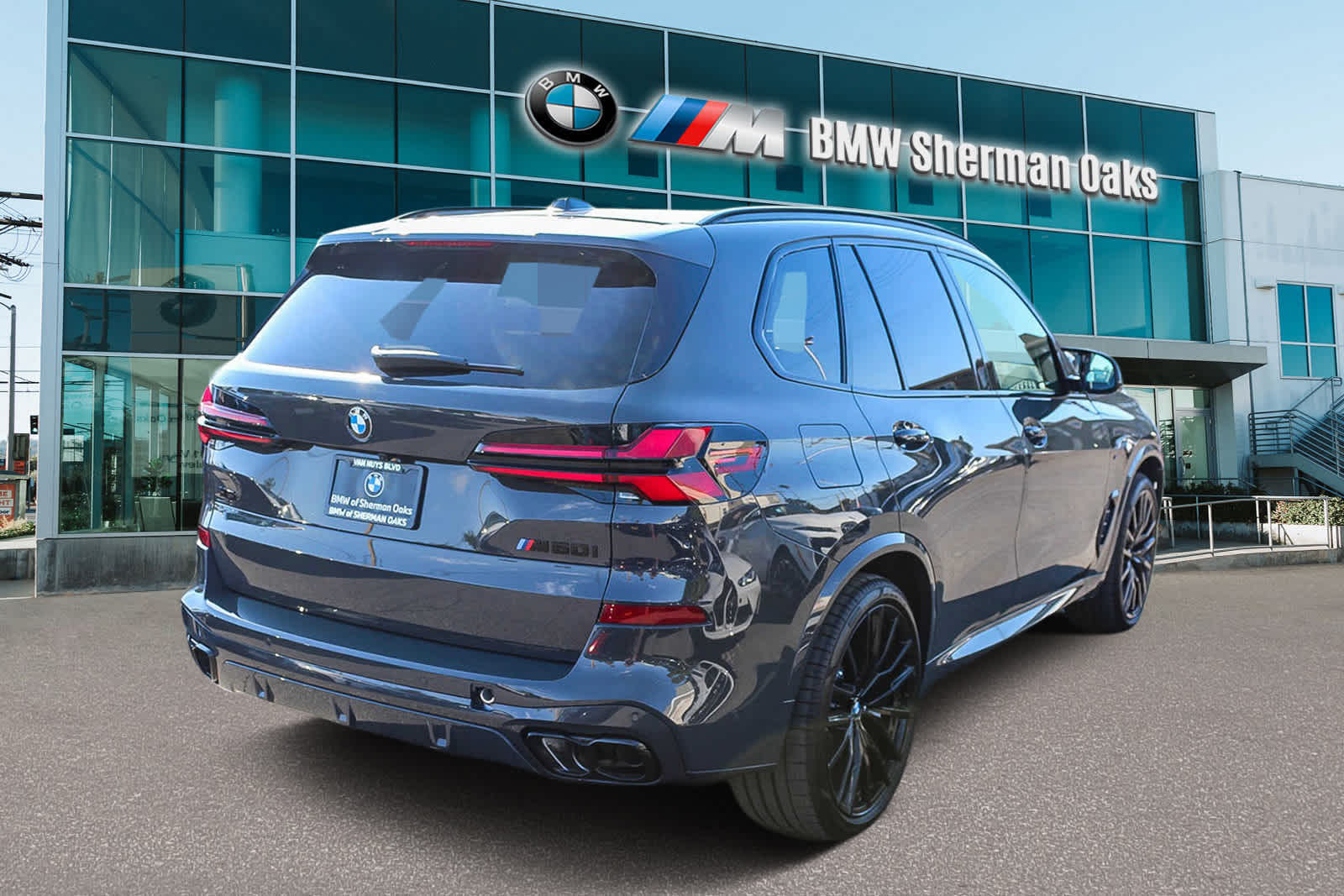 2025 BMW X5 M60i 4