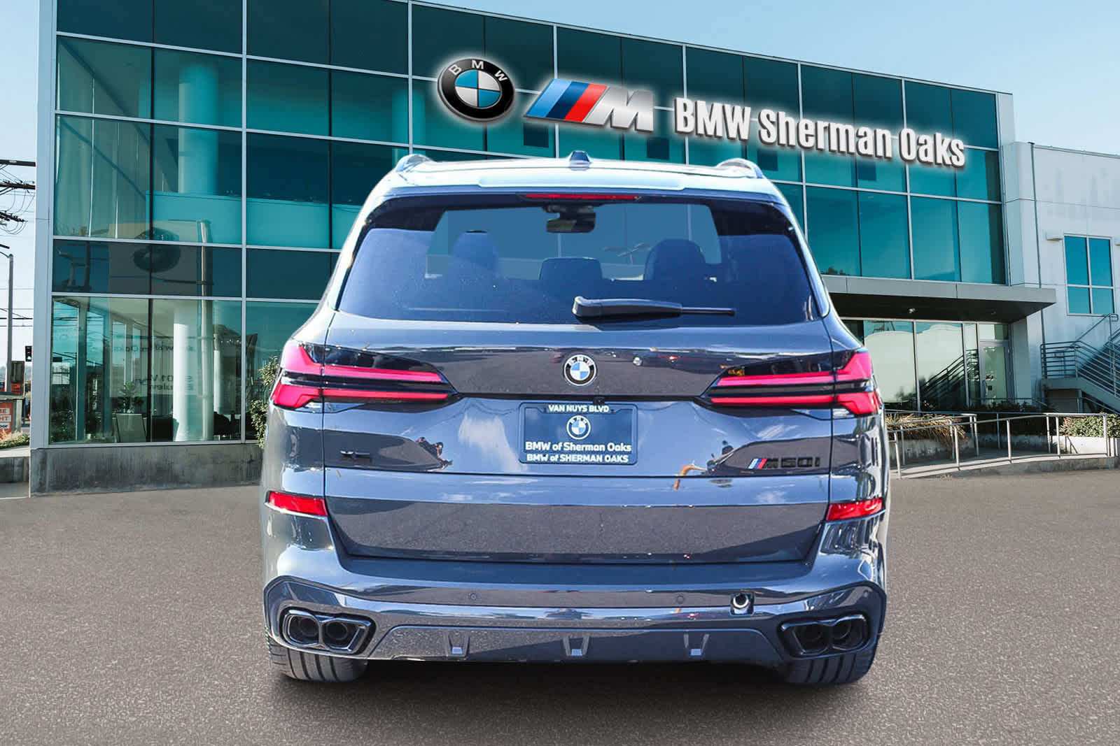 2025 BMW X5 M60i 5