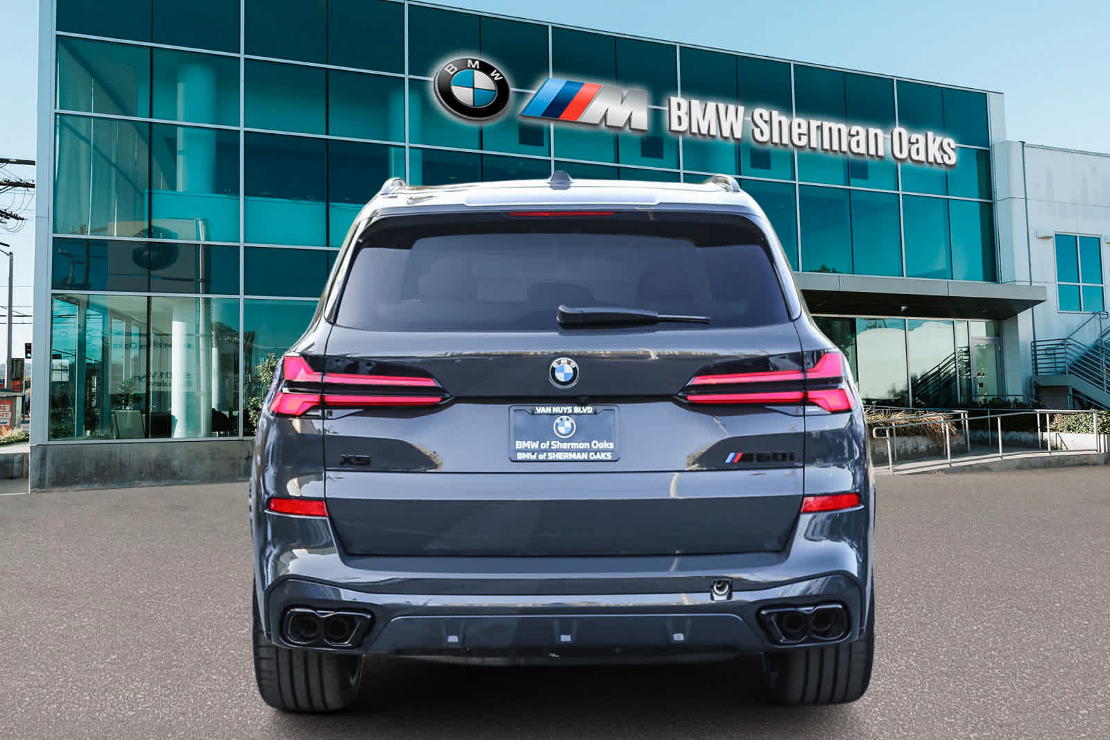 2025 BMW X5 M60i 5