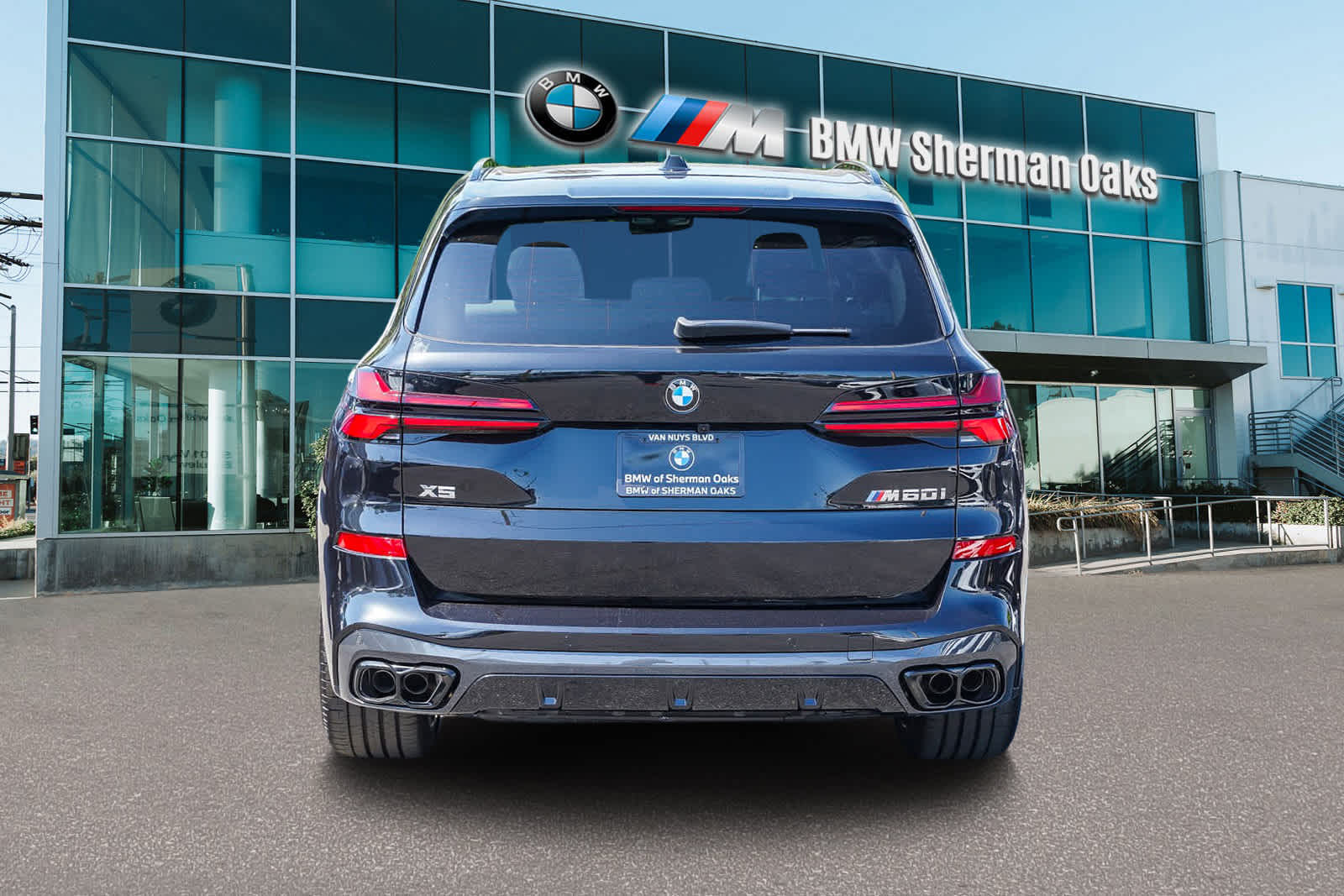 2025 BMW X5 M60i 5