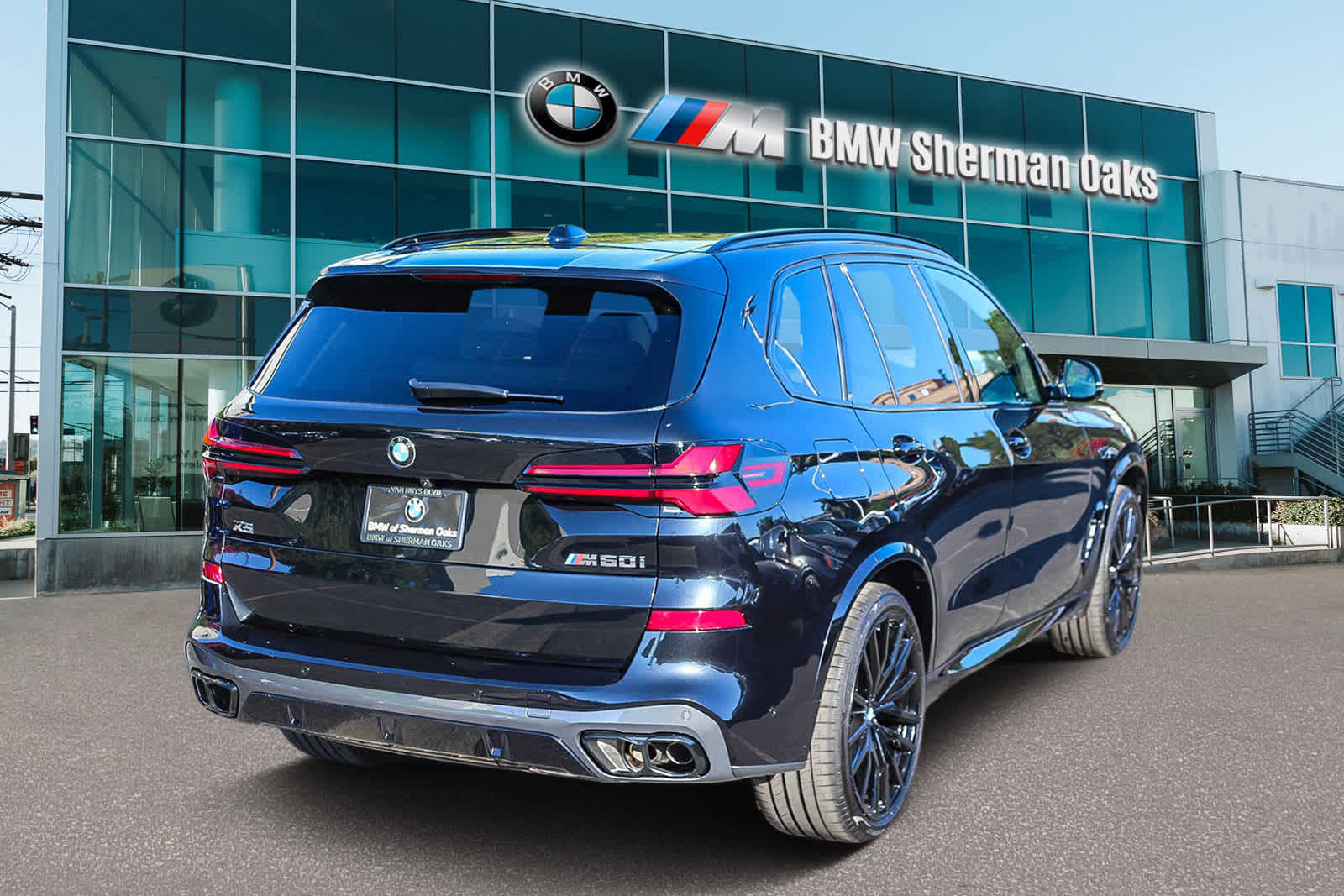 2025 BMW X5 M60i 4