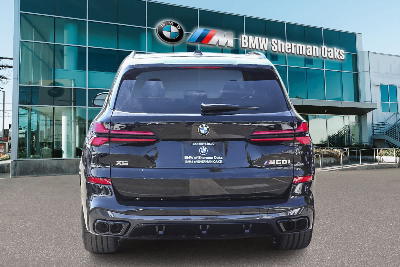 2025 BMW X5 M60i 5