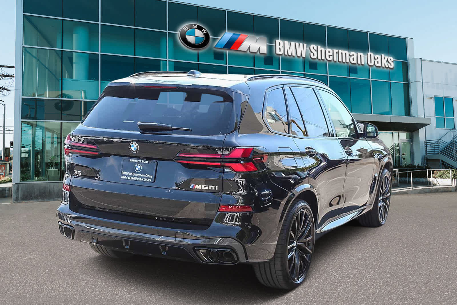 2025 BMW X5 M60i 4