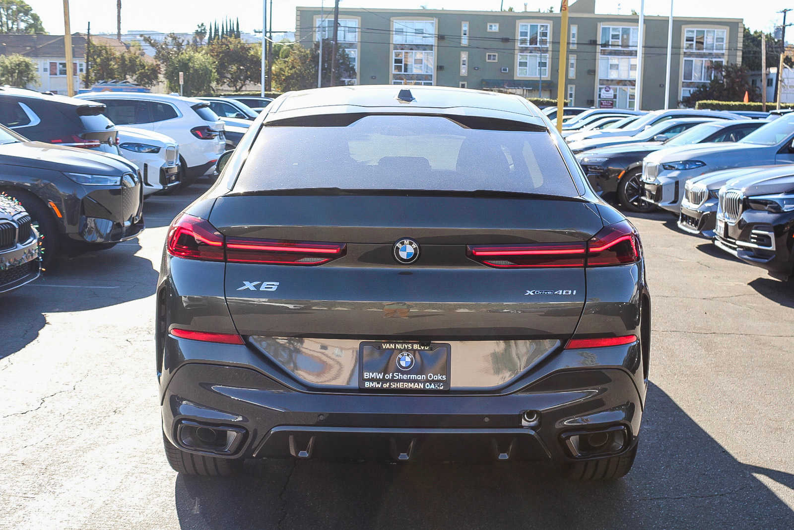 2025 BMW X6 xDrive40i 10