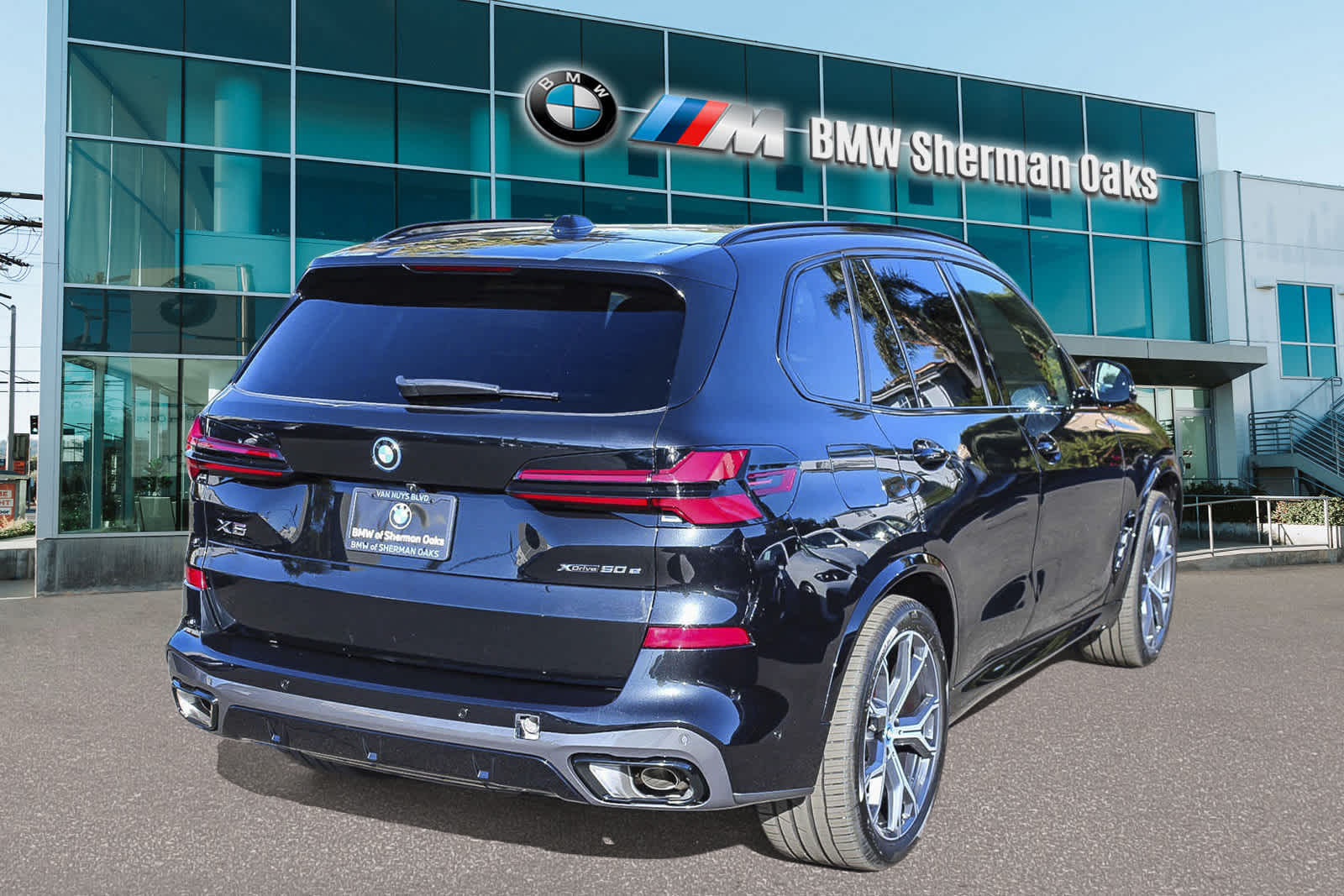 2025 BMW X5 xDrive50e 9