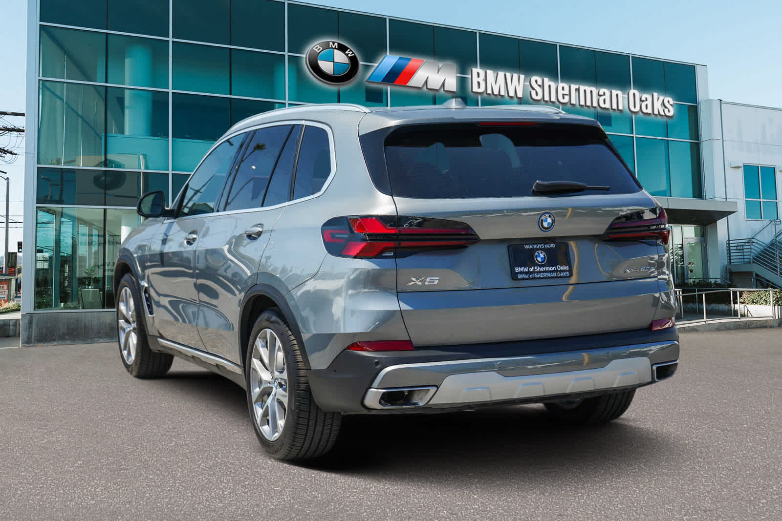 2024 BMW X5 xDrive50e 6