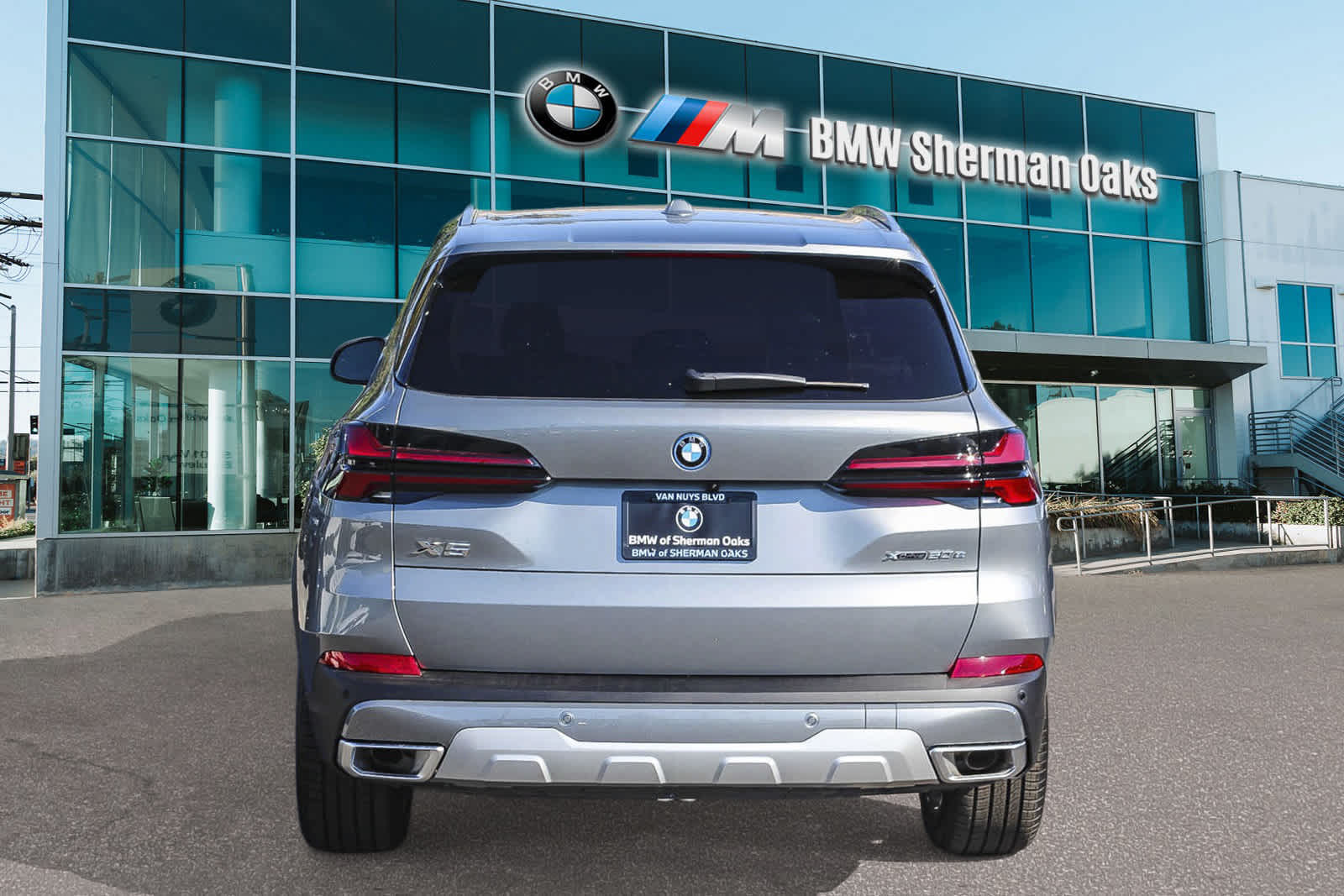 2025 BMW X5 xDrive50e 5