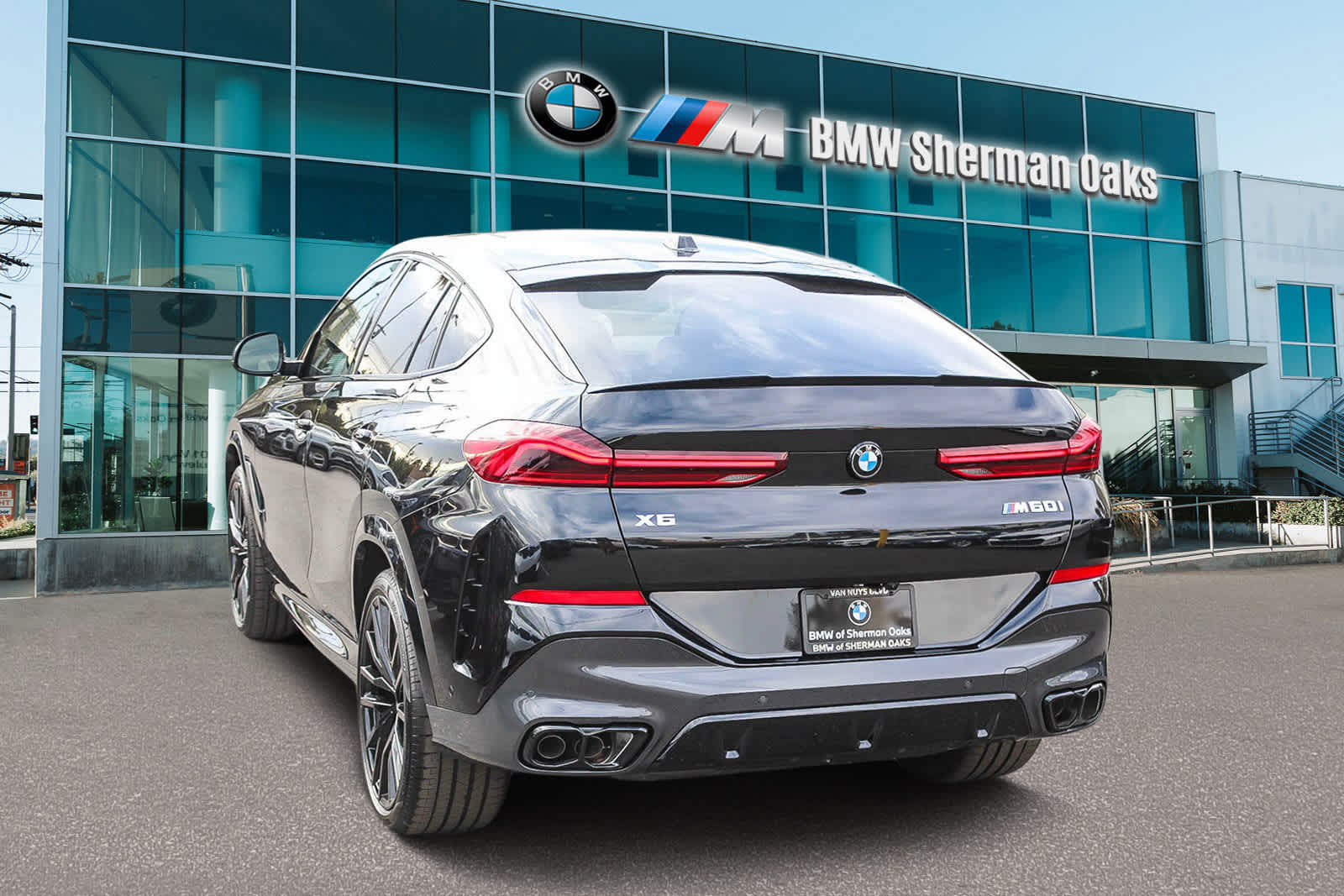 2025 BMW X6 M60i 6