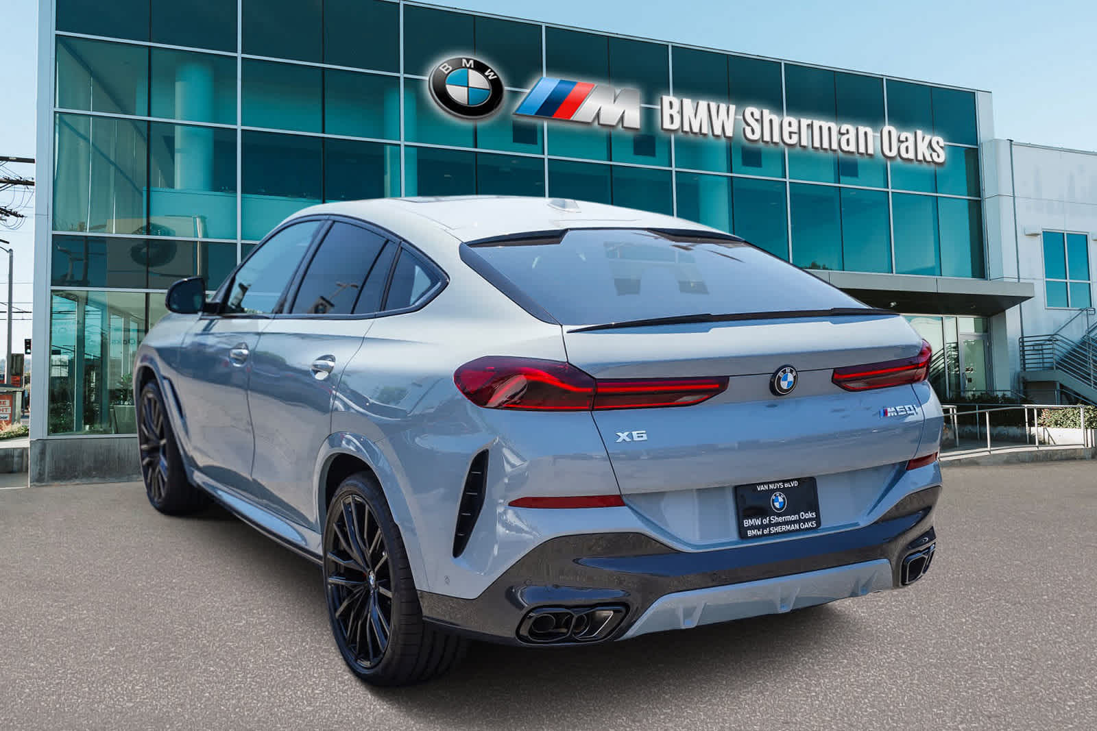 2025 BMW X6 M60i 6