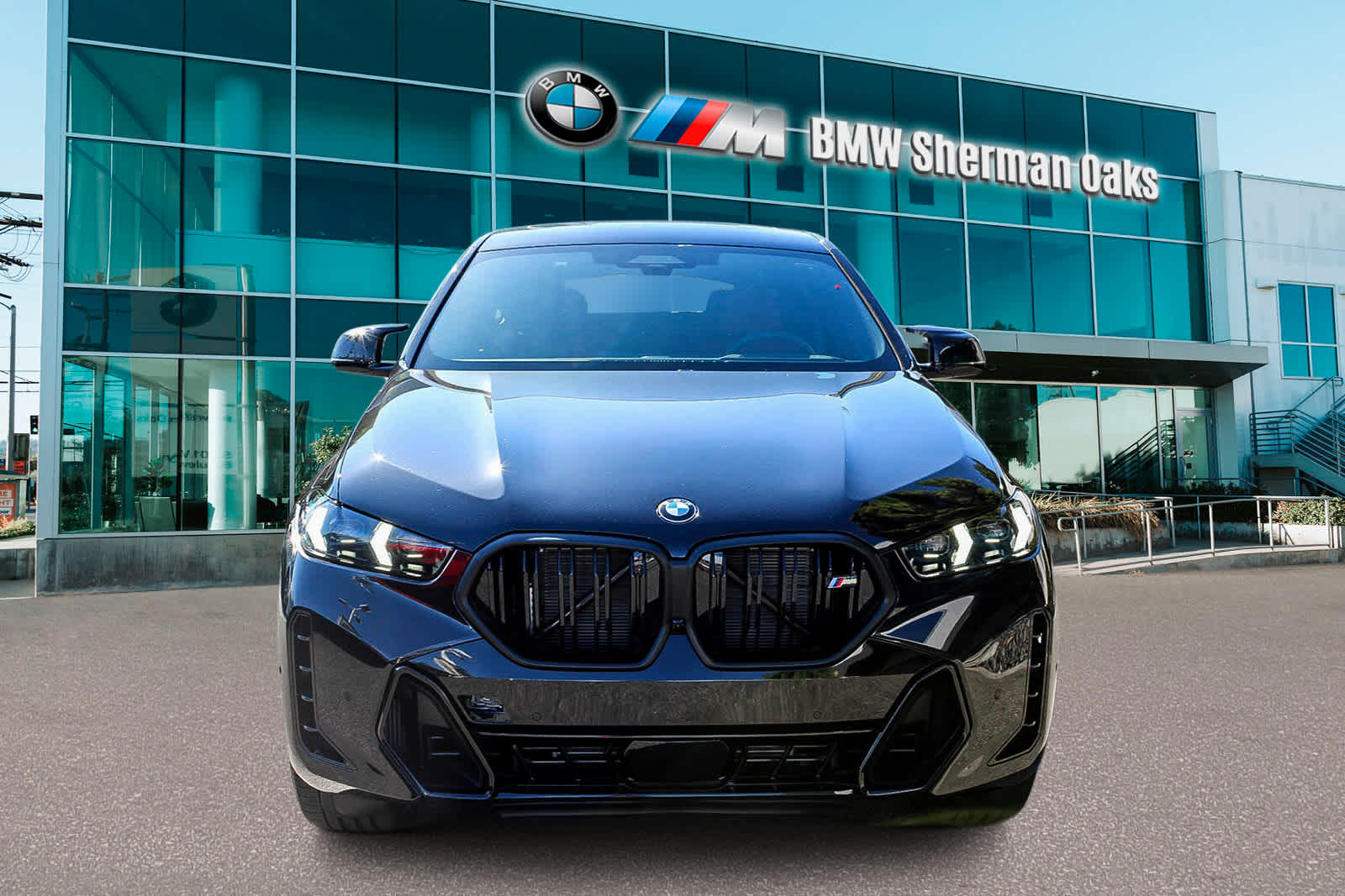 2025 BMW X6 M60i 2