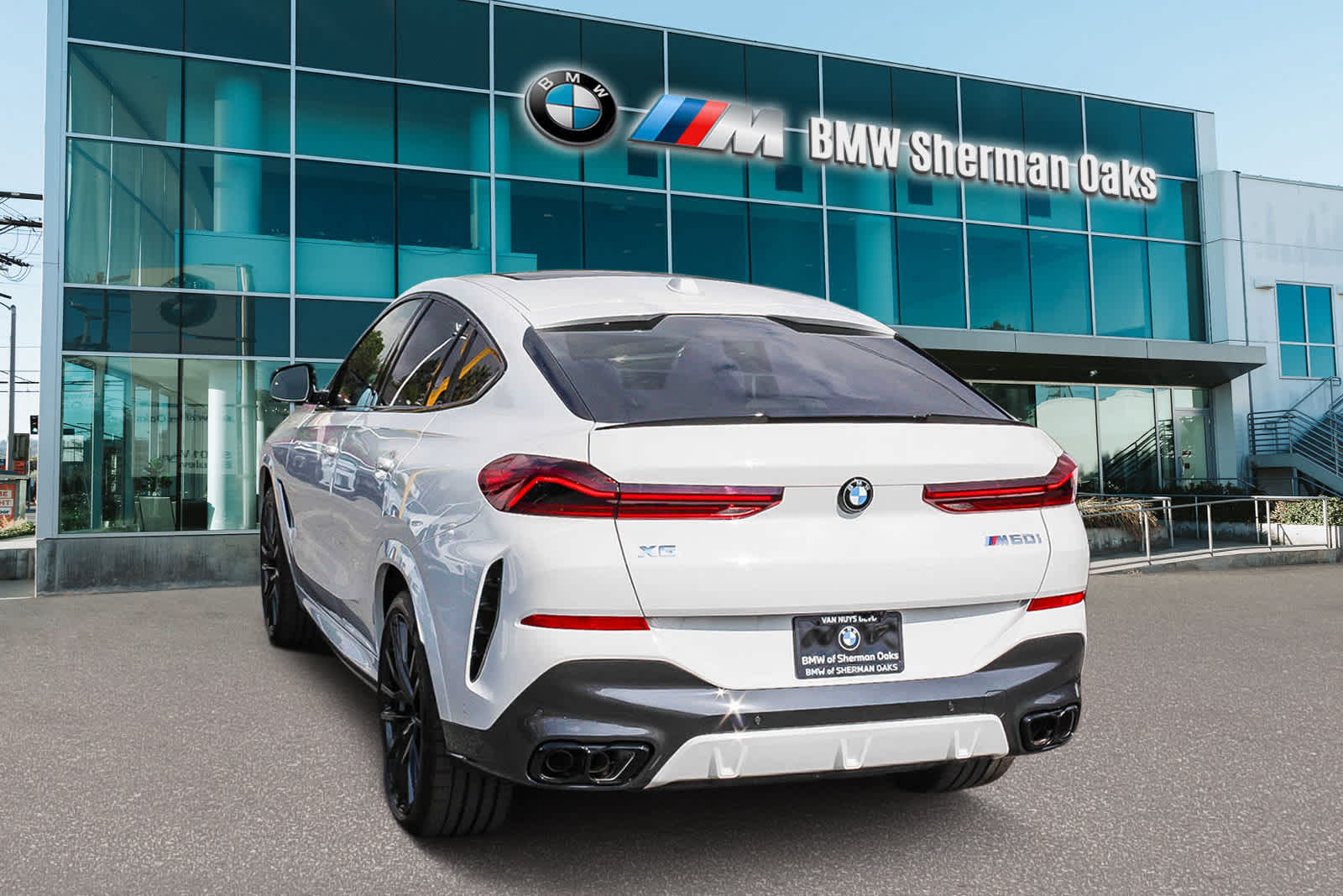 2025 BMW X6 M60i 6