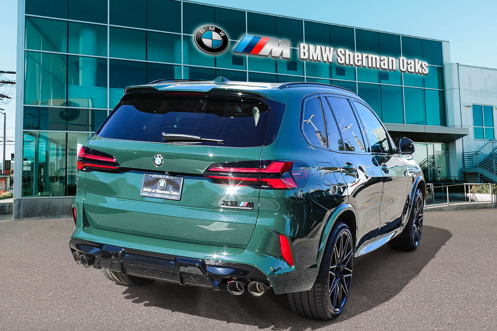 2025 BMW X5 M Competition 4