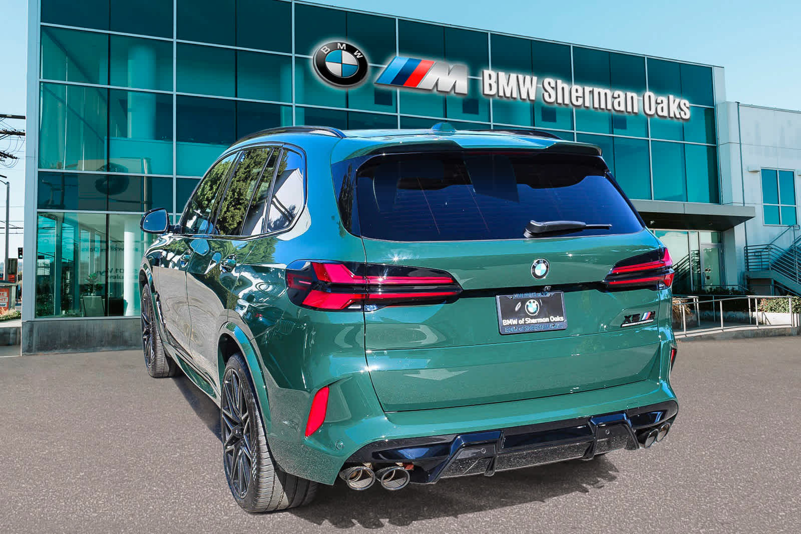 2025 BMW X5 M Competition 6