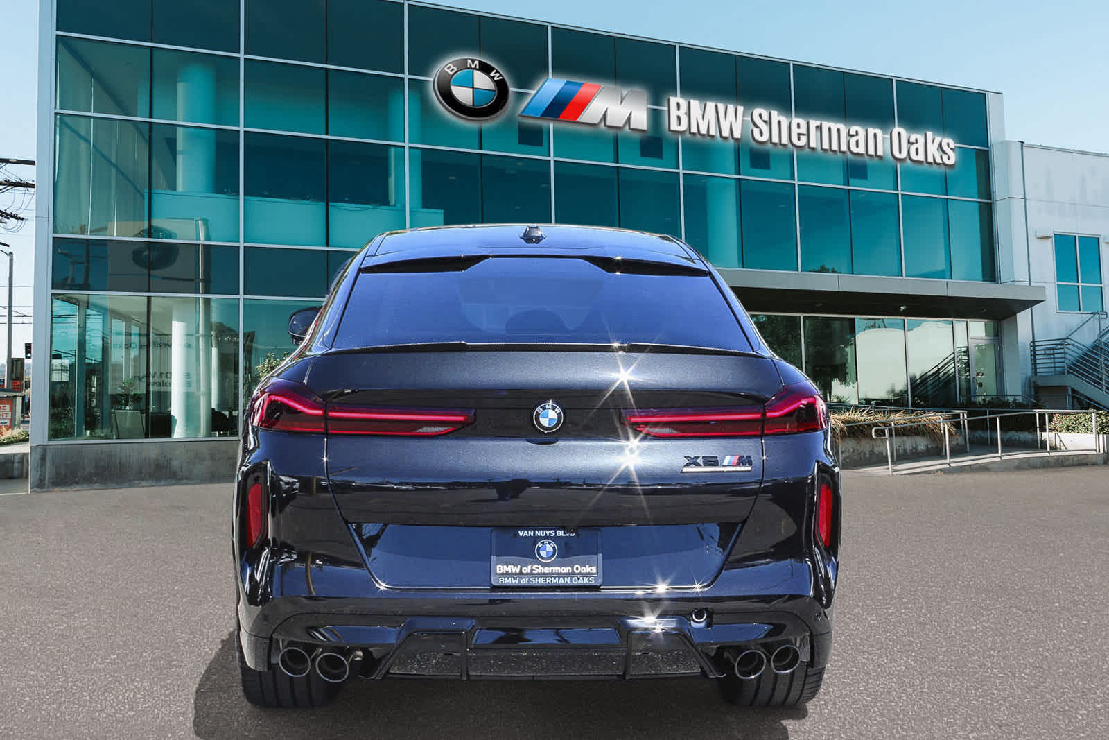 2025 BMW X6 M  5