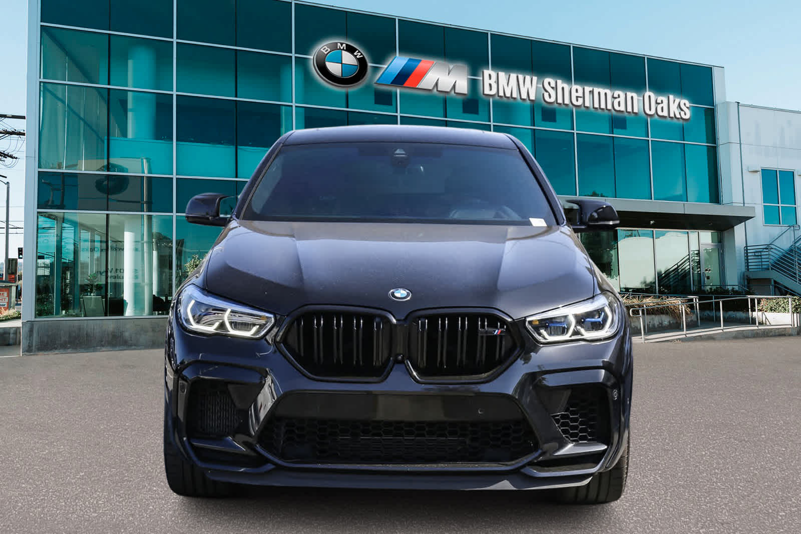 2021 BMW X6 M  2
