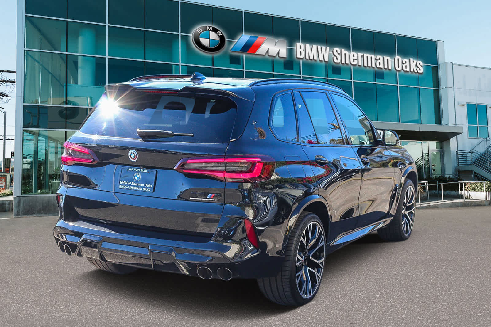 2023 BMW X5 M BASE 4