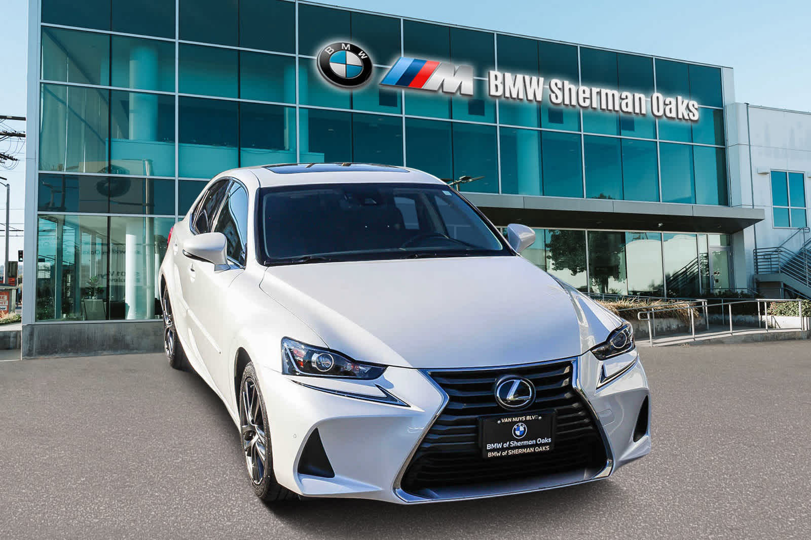 2020 Lexus IS  3