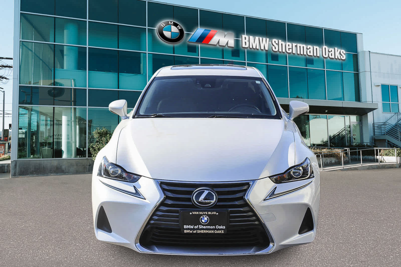 2020 Lexus IS  2