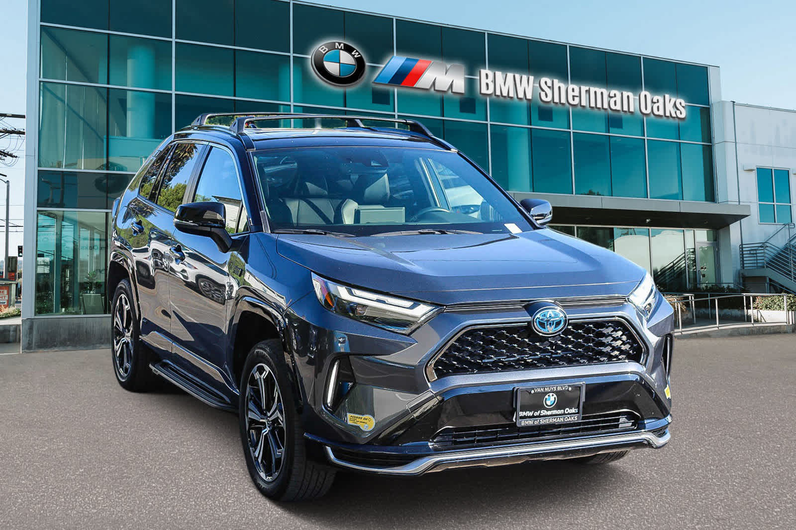 2022 Toyota RAV4 Prime XSE 3