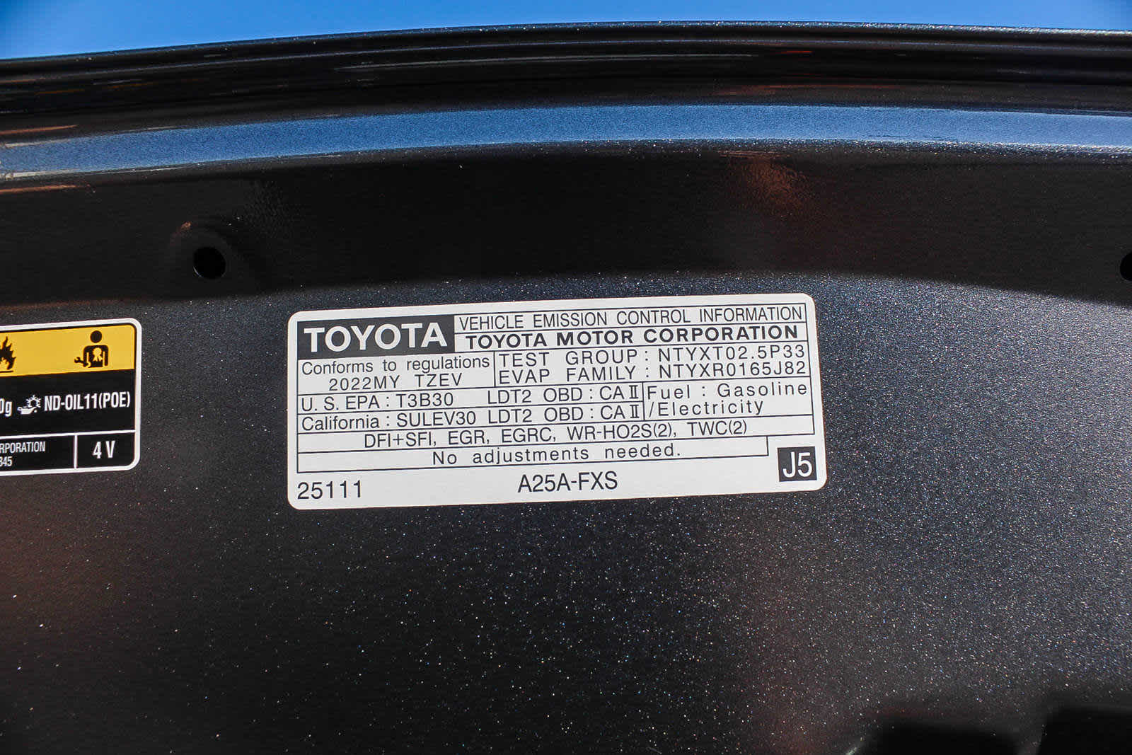 2022 Toyota RAV4 Prime XSE 28