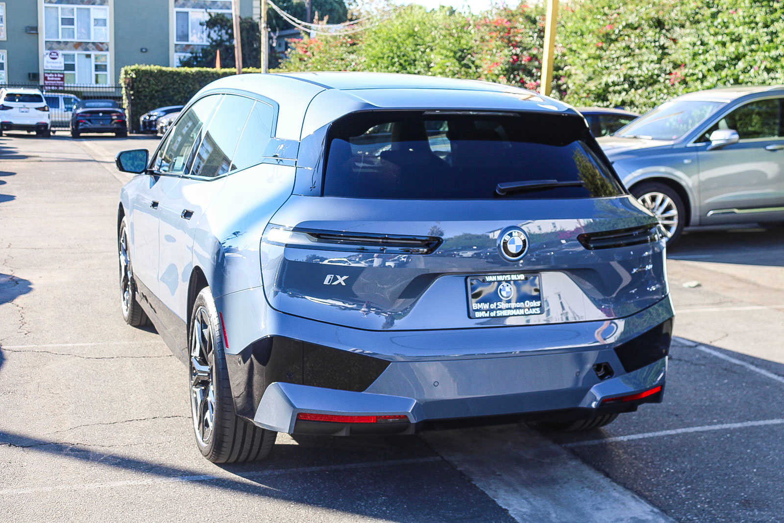 2025 BMW iX xDrive50 6