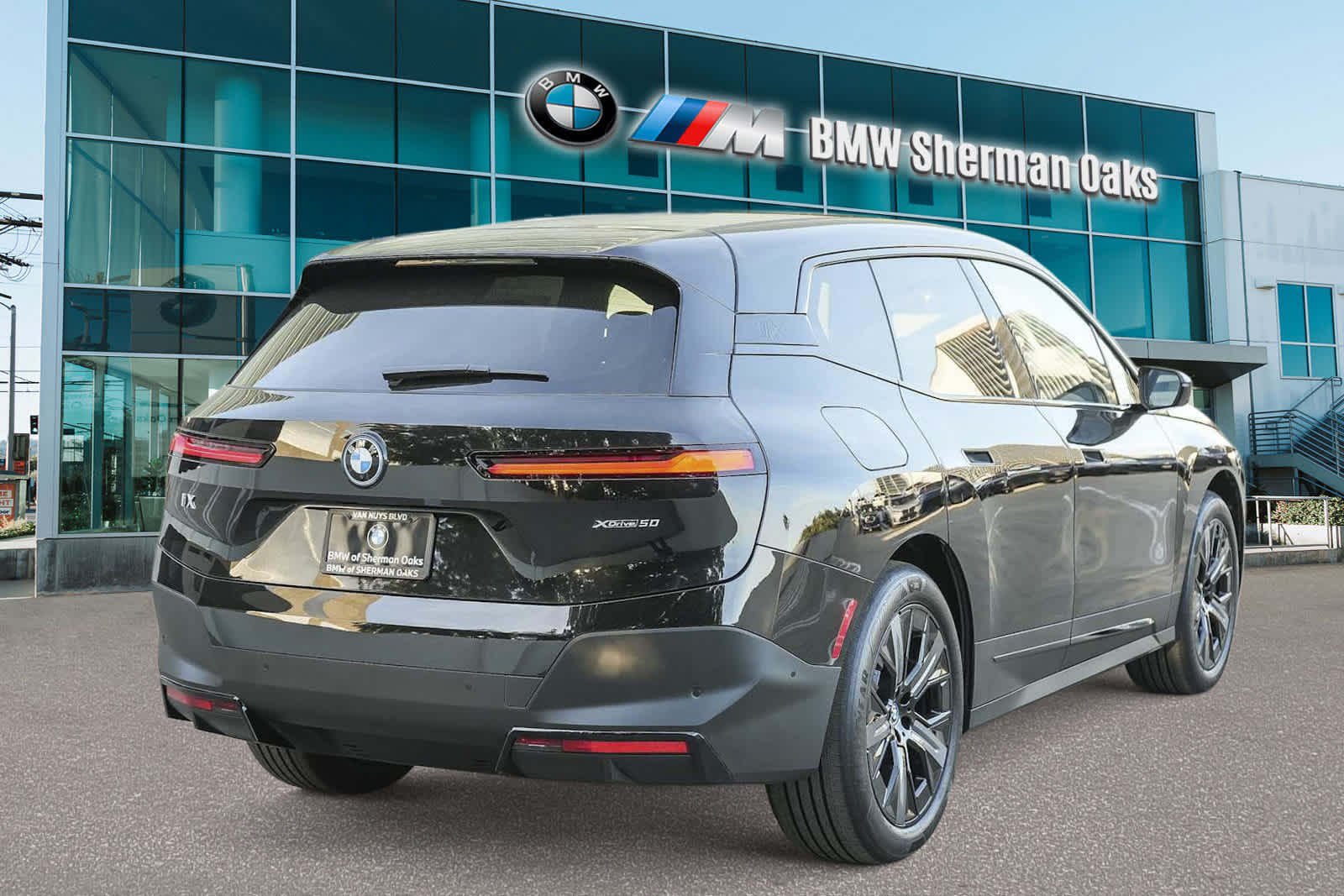 2025 BMW iX xDrive50 4