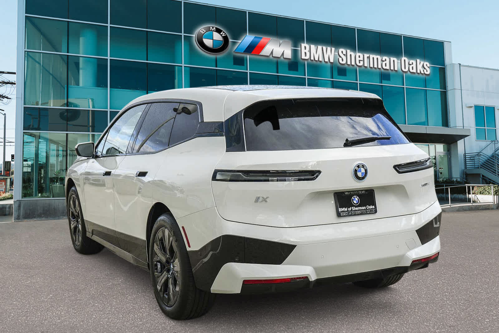 2025 BMW iX xDrive50 2