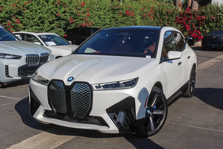2023 BMW iX M60