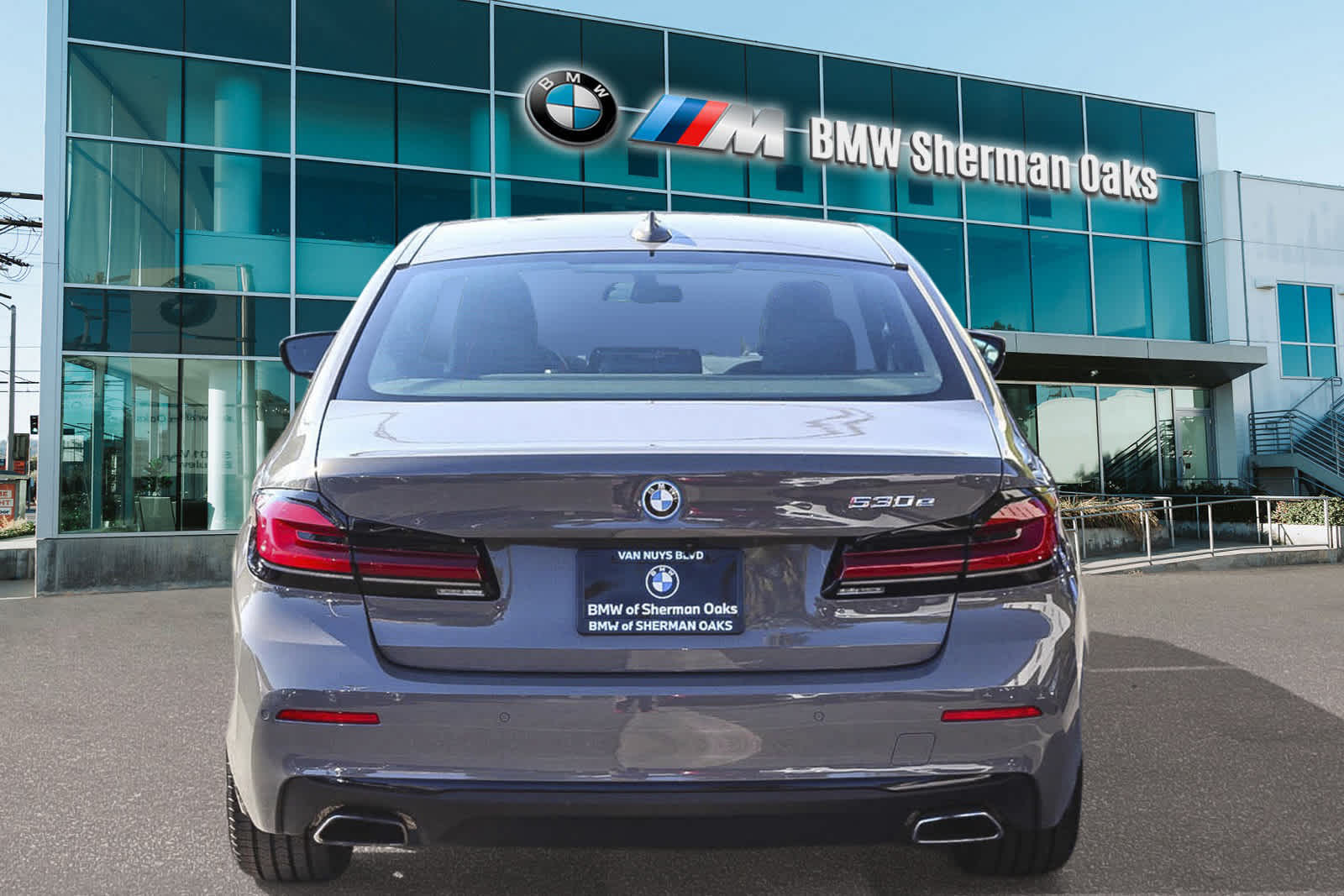 2022 BMW 5 Series 530e 5