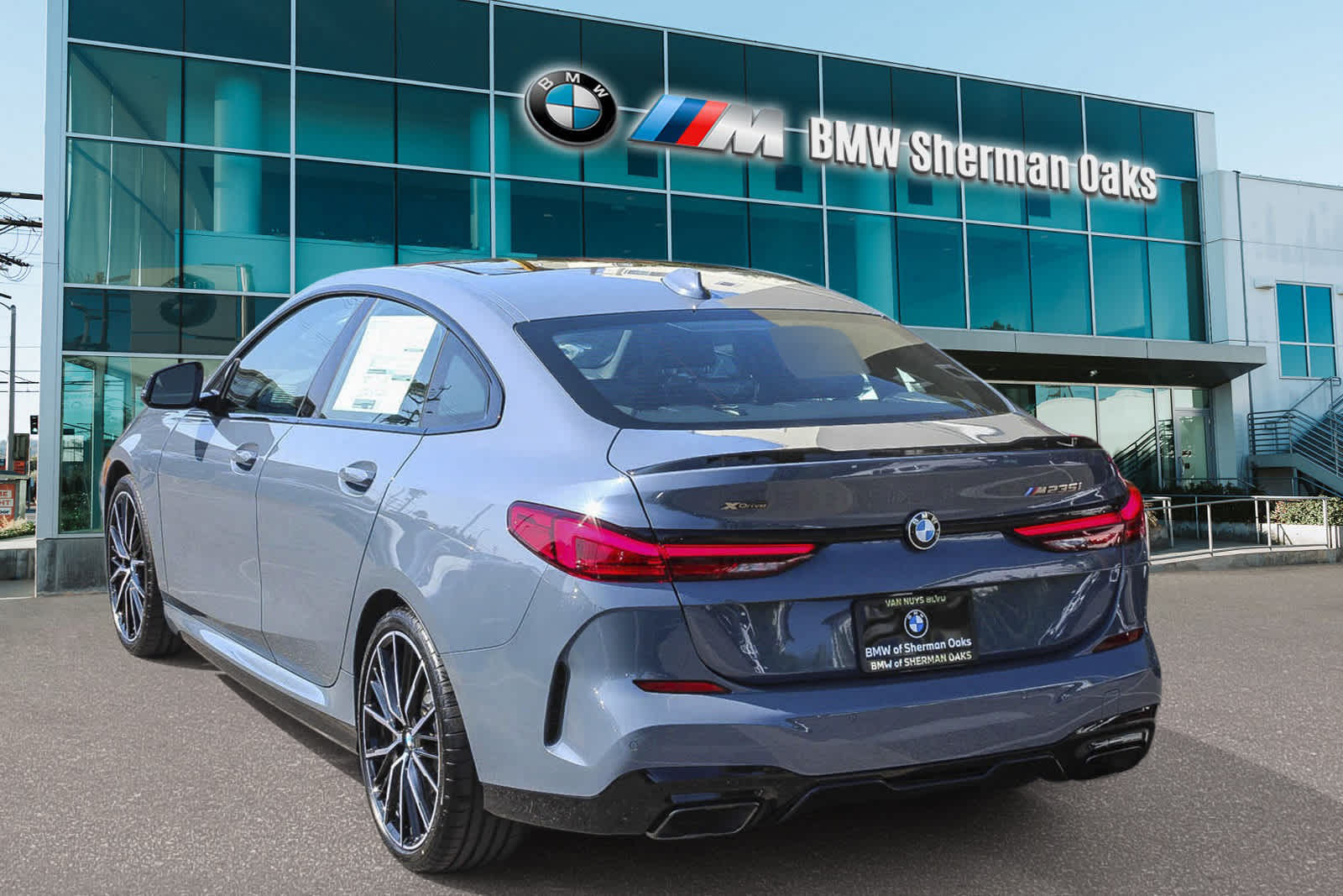 2024 BMW 2 Series M235i xDrive 6