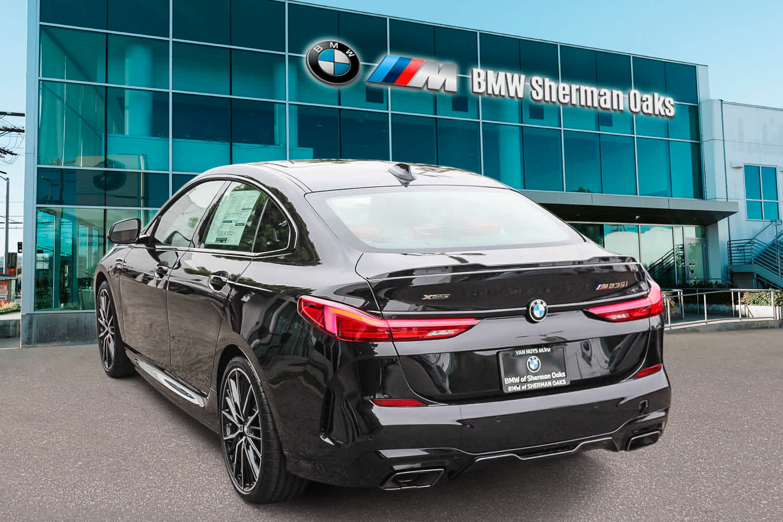 2024 BMW 2 Series M235i xDrive 6