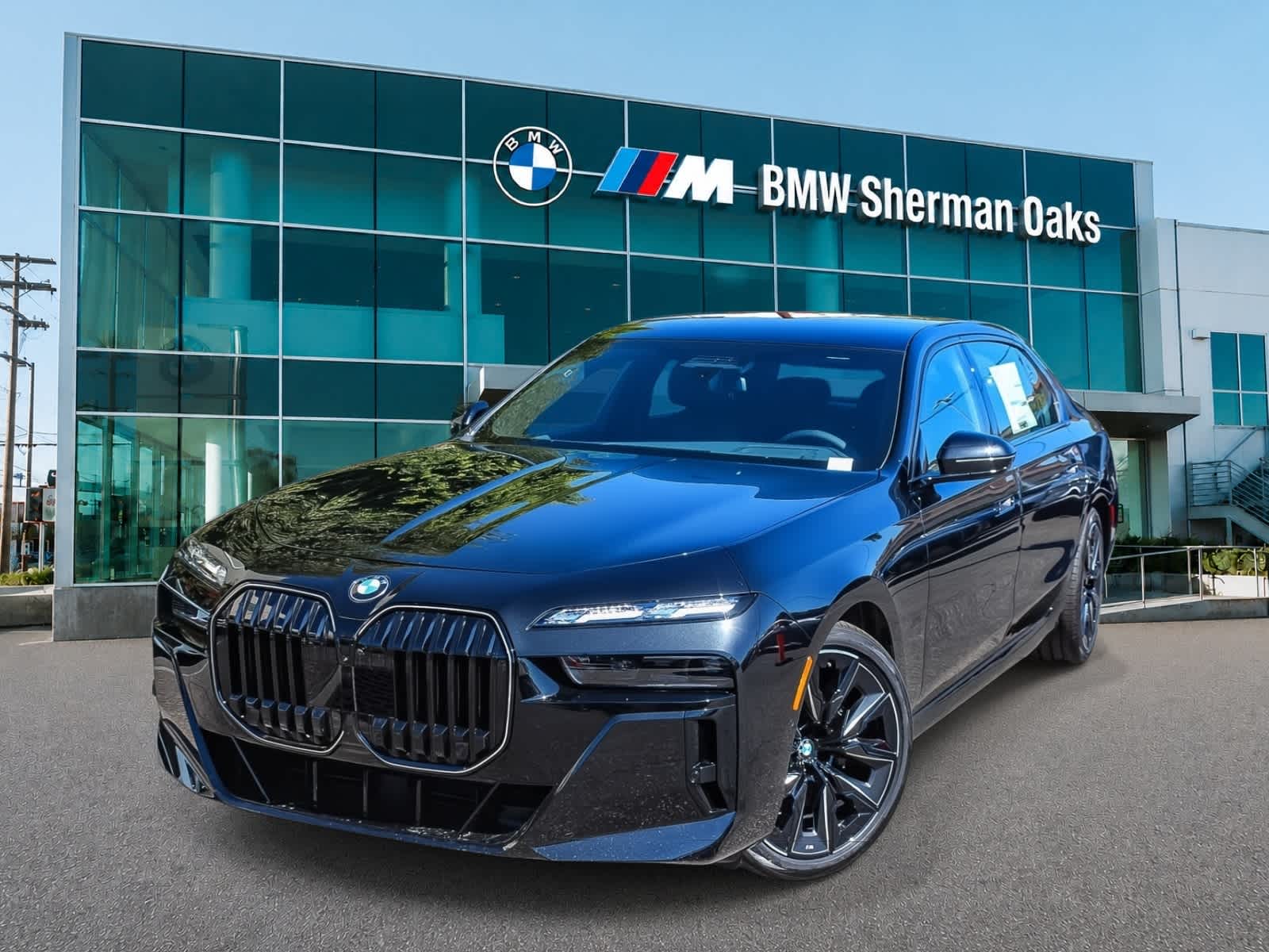 Black Sapphire Metallic 2026 BMW 7 Series Sedan All-Wheel Drive 8-Speed Automatic