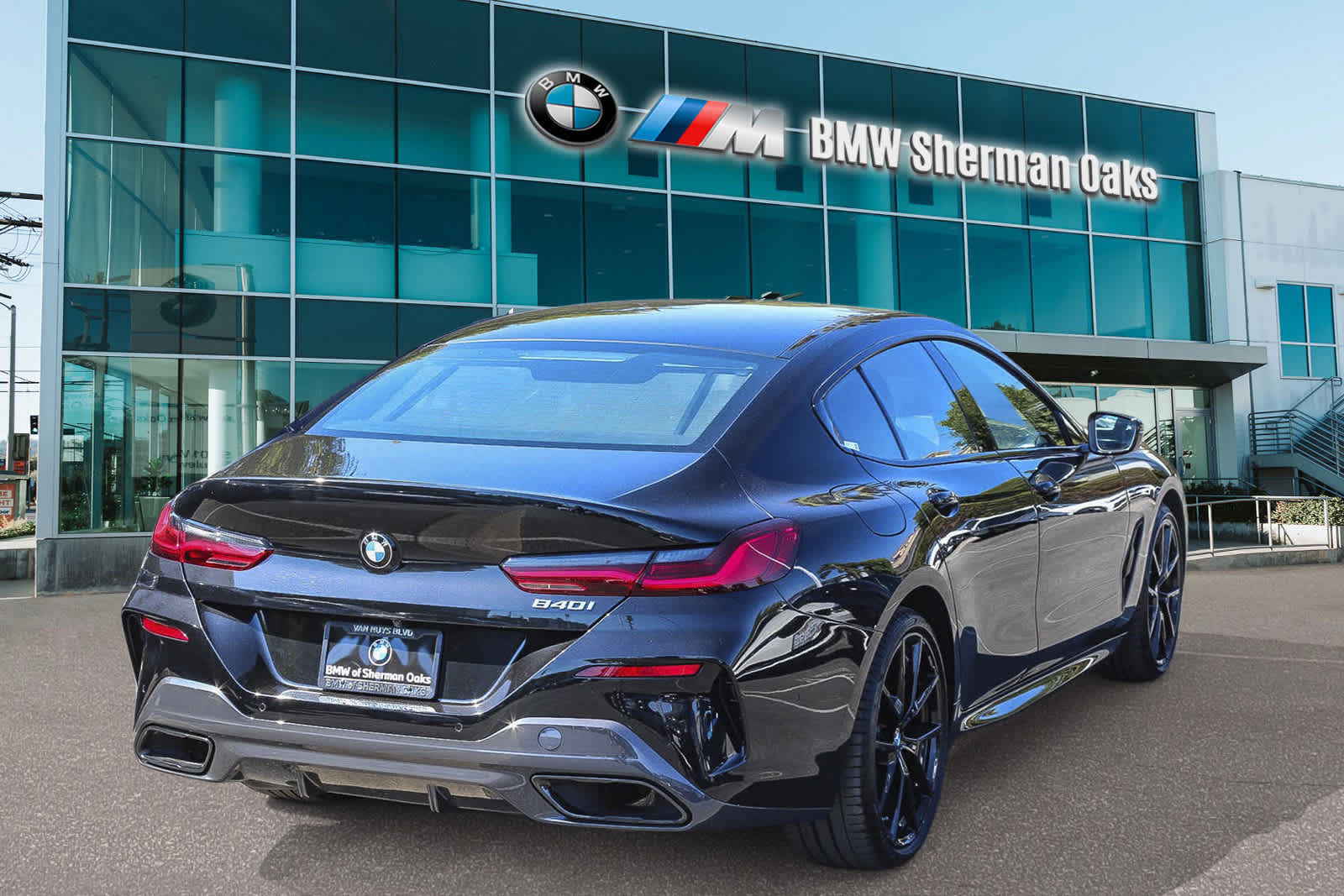 2024 BMW 8 Series 840i 4